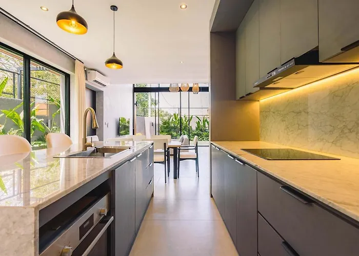 فيلة Elourea Townhouse 2br By Balangan