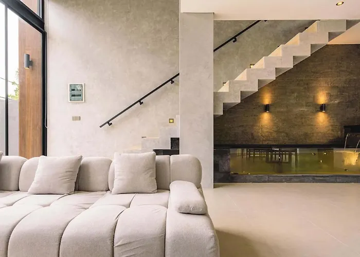 Elourea Townhouse 2br By Balangan أُلُواتو
