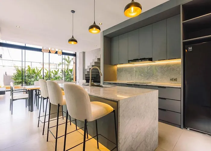 Elourea Townhouse 2br By Balangan *