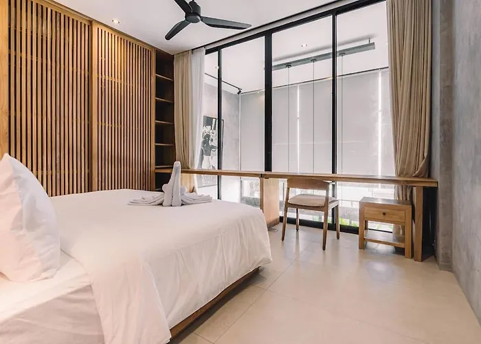 Elourea Townhouse 2br By Balangan