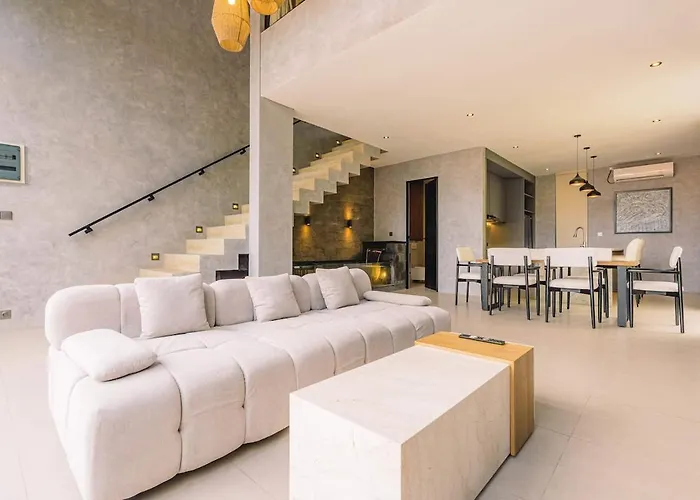 Elourea Townhouse 2br By Balangan فيلة *