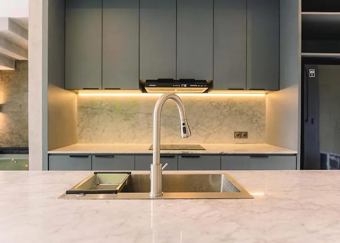 Elourea Townhouse 2br By Balangan فيلة *
