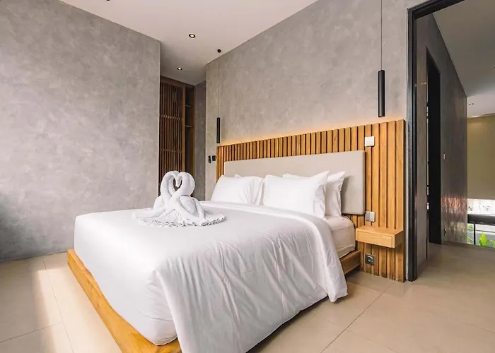 Elourea Townhouse 2br By Balangan
